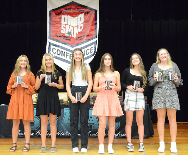 The 2023 Southern Buckeye Athletic/Academic Conference First Team of girls golf all-stars pose with their awards. From the left, Avery Vance (Western Brown), Aubrey Vance (Western Brown), Lauren Halliburton (New Richmond), Taylor Tilley (Goshen), Stormie Stroud (Clinton-Massie), and Grace Boone (Clinton-Massie). Photo by Wade Linville