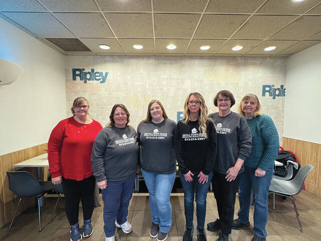 With a crew of new staff members, Small Town Home Health Solutions has expanded its services in Brown and surrounding counties. Pictured are (in no particular order) Jamie Brierly (RN), Lisa Flannery (RN), Vicki Leonard (PTA), Carla Pennington (administrator), Jill Newton (occupational therapist), and Barb Broshears (billing). Photo by Wade Linville