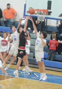 Warriors wrap up regular season as SHAC Division I champions