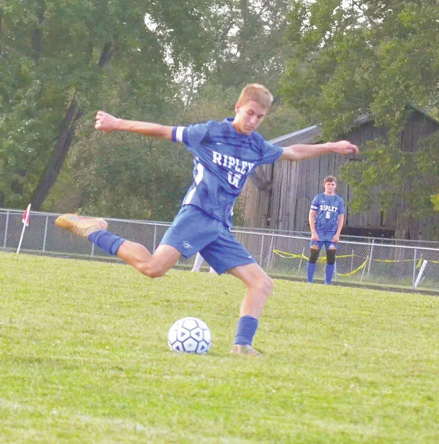 Ripleys Hunter Scott launches a shot during the Blue Jays Sept. 11 game against Glenwood New Boston. Photo by Wade Linville