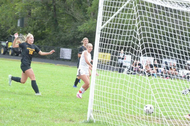 Perfect 13: Lady Broncos keep rolling